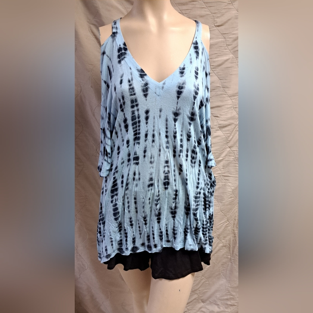 Fighting Eel Cold-shoulder Cotton-modal V-neck Tie-dye Top, M